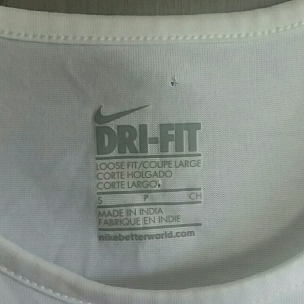 Nike Black and White Tank Top Dri-Fit Loose Fit - Picture 2 of 3